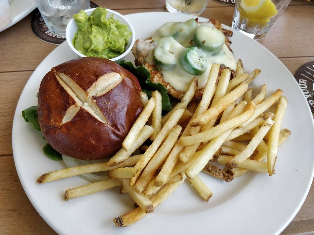 Red Ox Tavern | restaurant | 3773 E Walton Blvd, Auburn Hills, MI 48326, USA | 2483407070 OR +1 248-340-7070