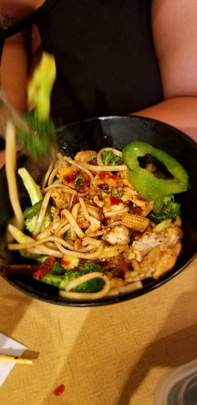 Genghis Grill | restaurant | 600B Frazier Dr #104, Franklin, TN 37067, USA | 6157710111 OR +1 615-771-0111