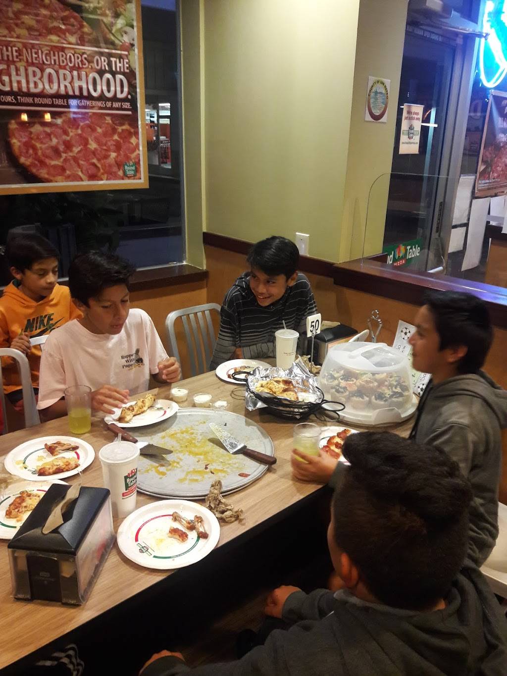 Round Table Pizza | meal delivery | 1852 S Norfolk St, San Mateo, CA 94403, USA | 6503410600 OR +1 650-341-0600
