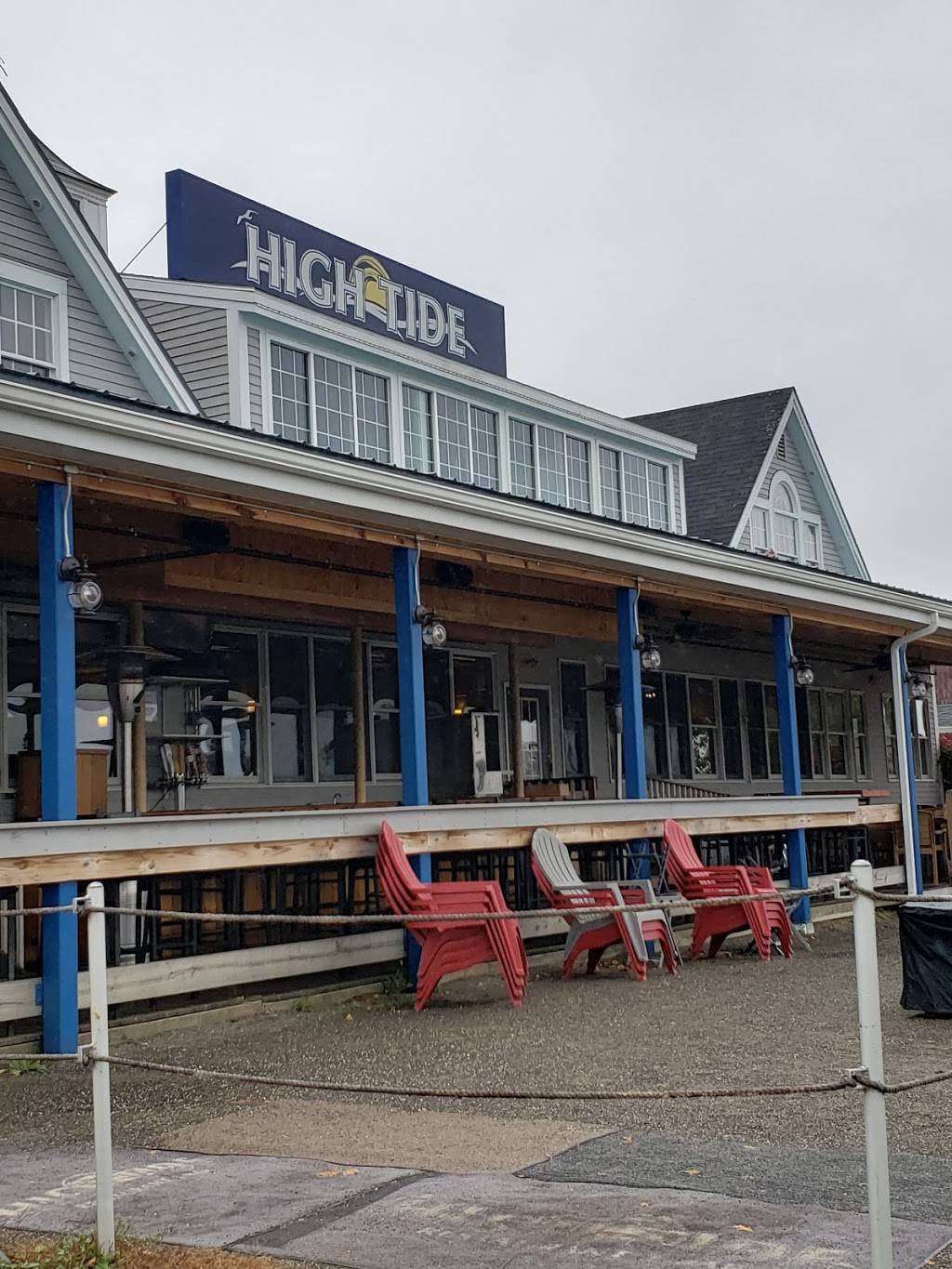 High Tide Restaurant and Bar | restaurant | 5 S Main St, Brewer, ME 04412, USA | 2079893300 OR +1 207-989-3300