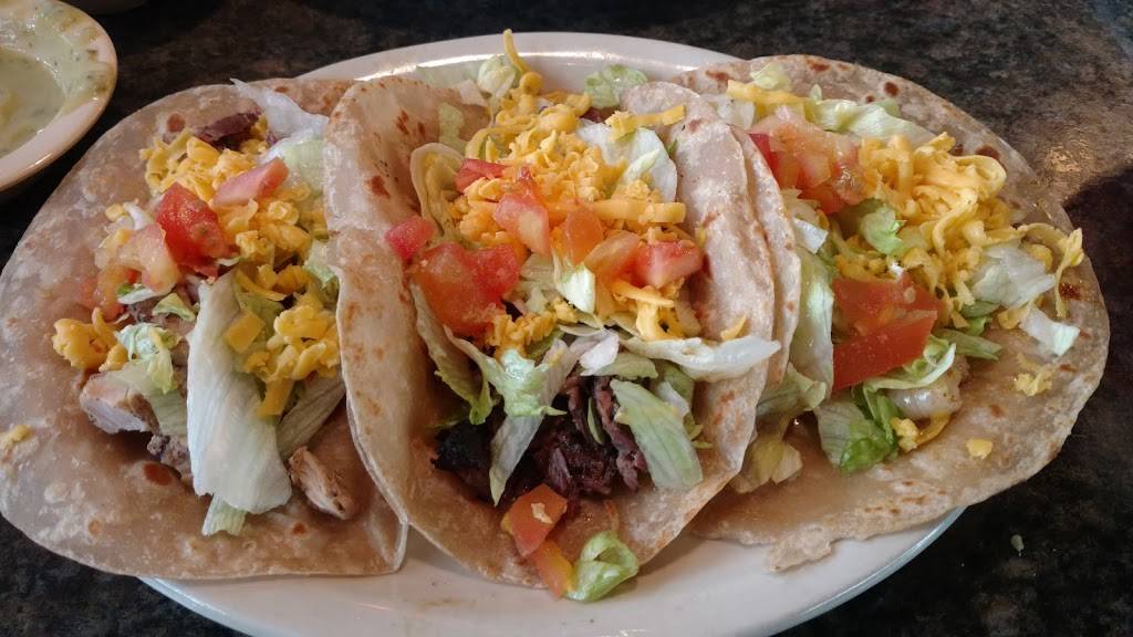 Lunas Mexican Restaurant | restaurant | 6555 South Shore Blvd, League City, TX 77573, USA | 2813340300 OR +1 281-334-0300