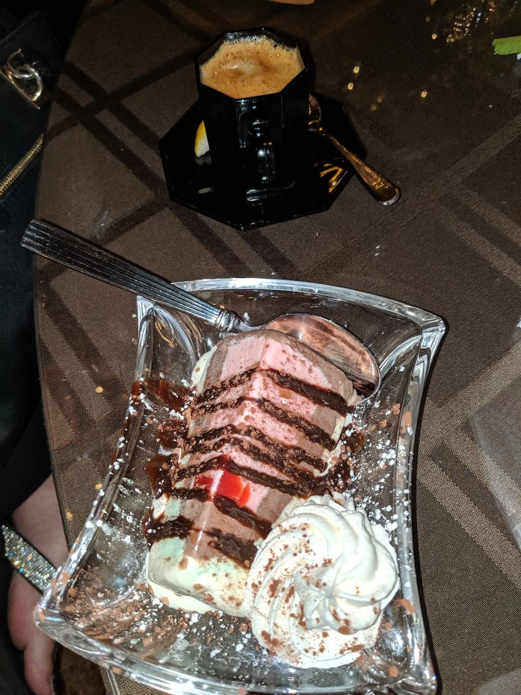 Lucarellis Italian Restaurant | restaurant | 1965 S Tamiami Trail, Venice, FL 34293, USA | 9414454755 OR +1 941-445-4755