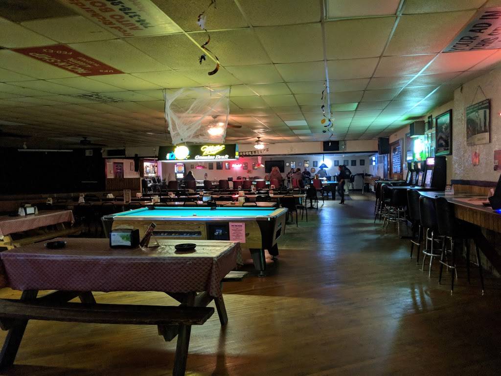 Kendrews Lounge | restaurant | 2590 Brodhead Rd, Aliquippa, PA 15001, USA | 7243755959 OR +1 724-375-5959