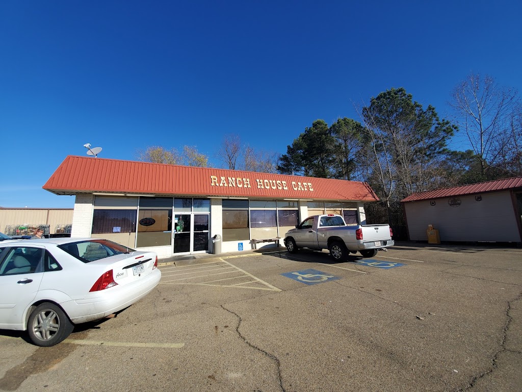 Ranch House Cafe | restaurant | 208 E Collin Raye Dr, De Queen, AR 71832, USA | 8706426040 OR +1 870-642-6040