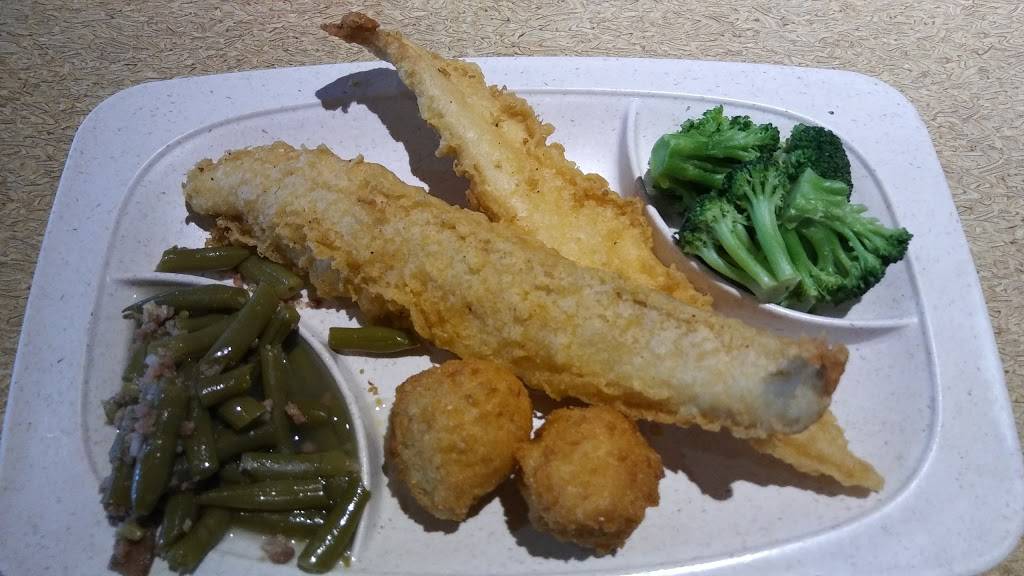 Captain Ds | restaurant | 1141 Forestdale Blvd, Forestdale, AL 35214, USA | 2057987086 OR +1 205-798-7086