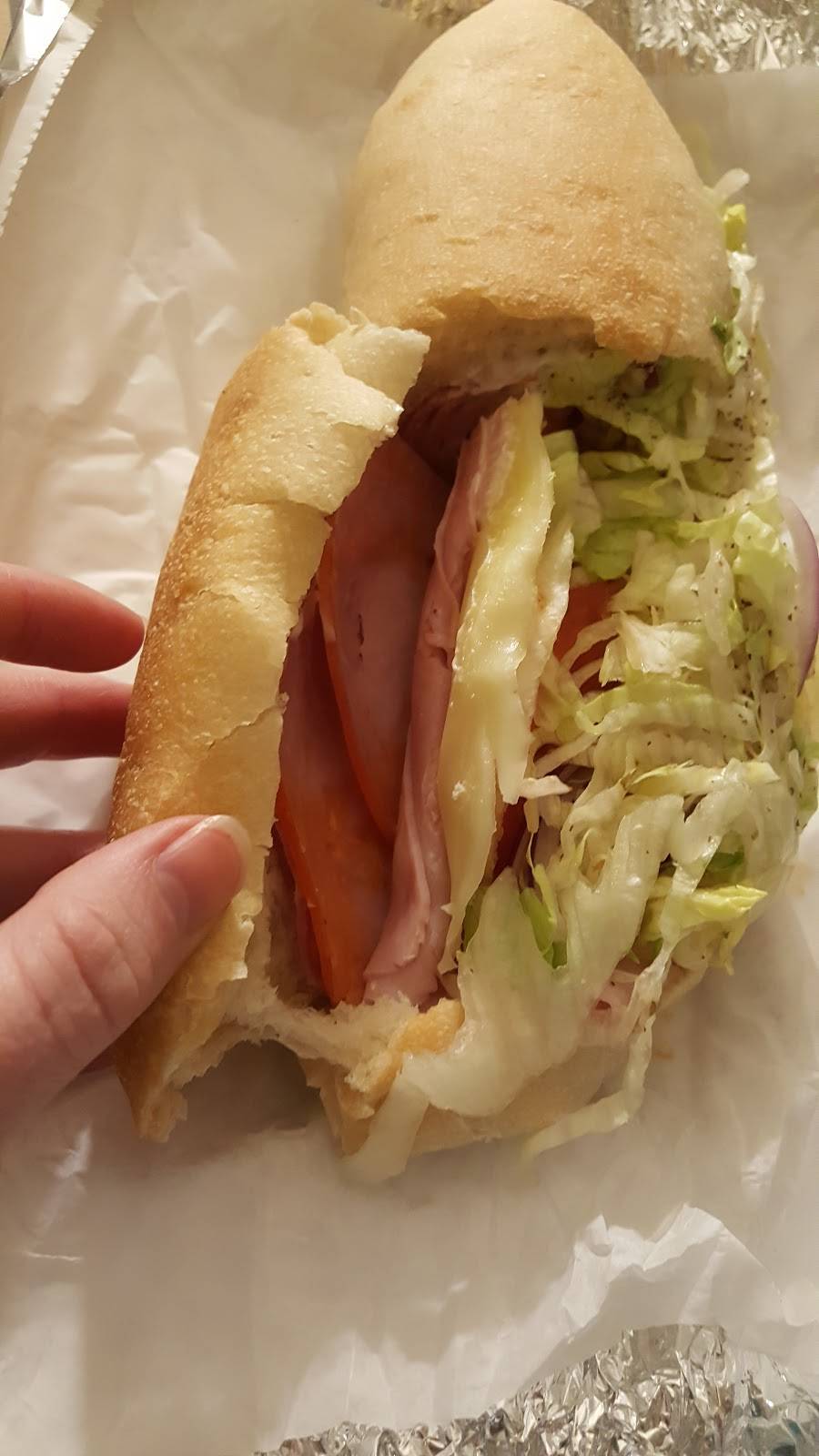 La Trattoria Pizzeria | restaurant | 18206 Oak Ridge Dr, Hagerstown, MD 21740, USA | 3017331400 OR +1 301-733-1400