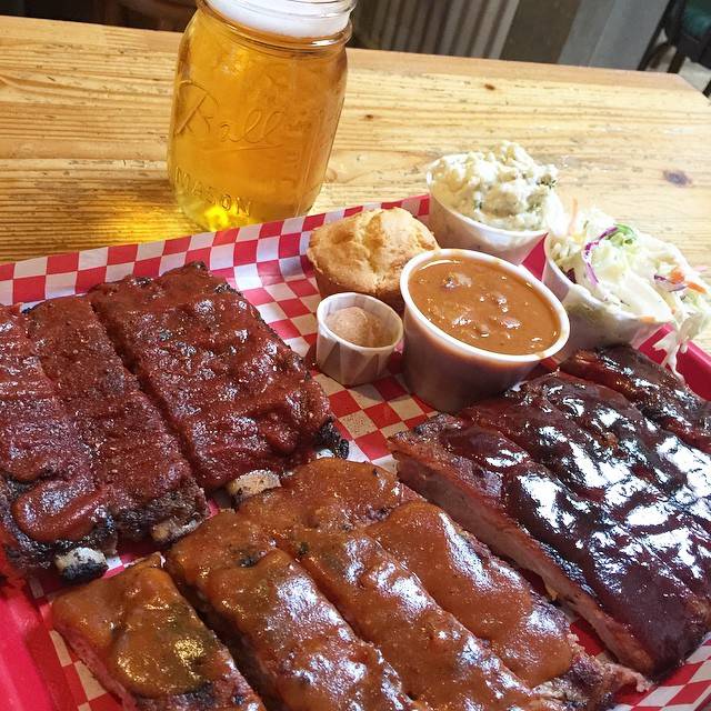 Smokin Mos BBQ | restaurant | 131 Broadway St, Chico, CA 95928, USA | 5308916677 OR +1 530-891-6677