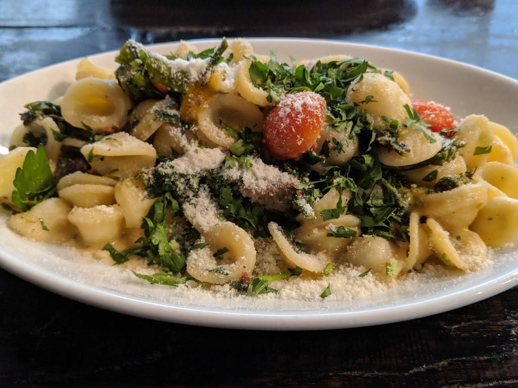 Wolfgang Puck Express | restaurant | Ackerman Union, 308 Westwood Plaza Level 1, Los Angeles, CA 90095, USA | 3108253000 OR +1 310-825-3000