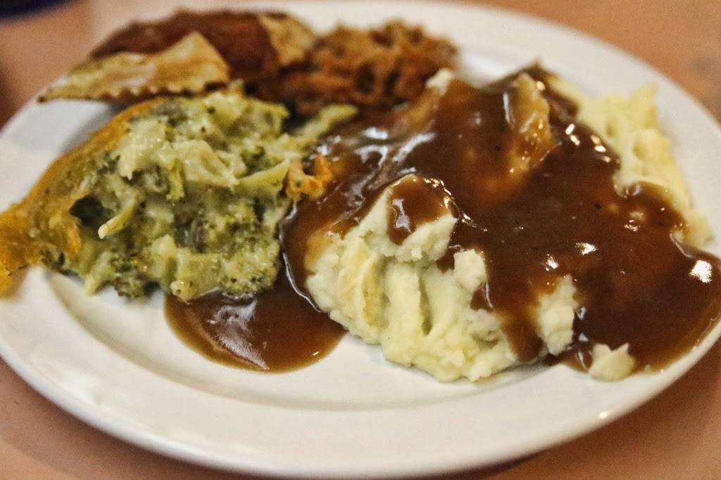 Dry Dock Seafood | restaurant | 3137 US-76, Mullins, SC 29574, USA | 8434647865 OR +1 843-464-7865