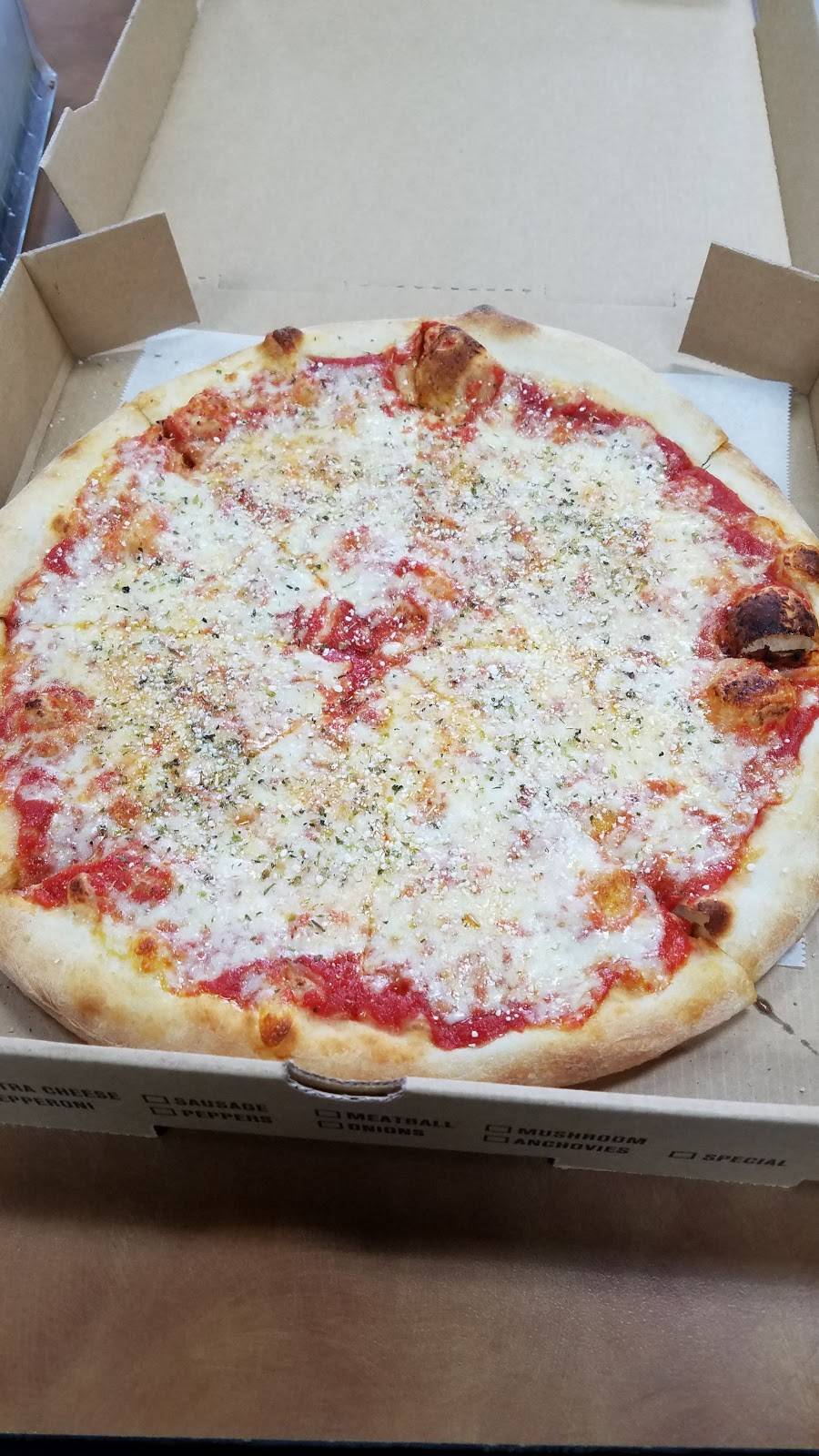 Juniors Pizzeria | restaurant | 2908 Oak Lake Blvd #102, Charlotte, NC 28208, USA | 7043290700 OR +1 704-329-0700