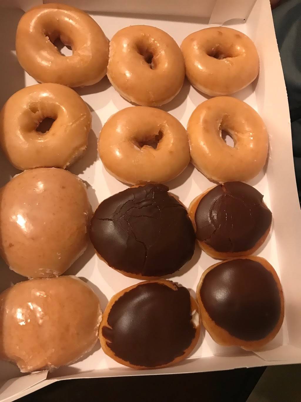 Krispy Kreme | bakery | 119 N Sharon Amity Rd, Charlotte, NC 28211, USA | 7043673096 OR +1 704-367-3096