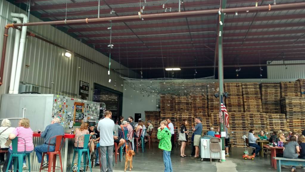 Oskar Blues Brewery Taproom - Brevard | restaurant | 342 Mountain Industrial Dr, Brevard, NC 28712, USA | 8288832337 OR +1 828-883-2337