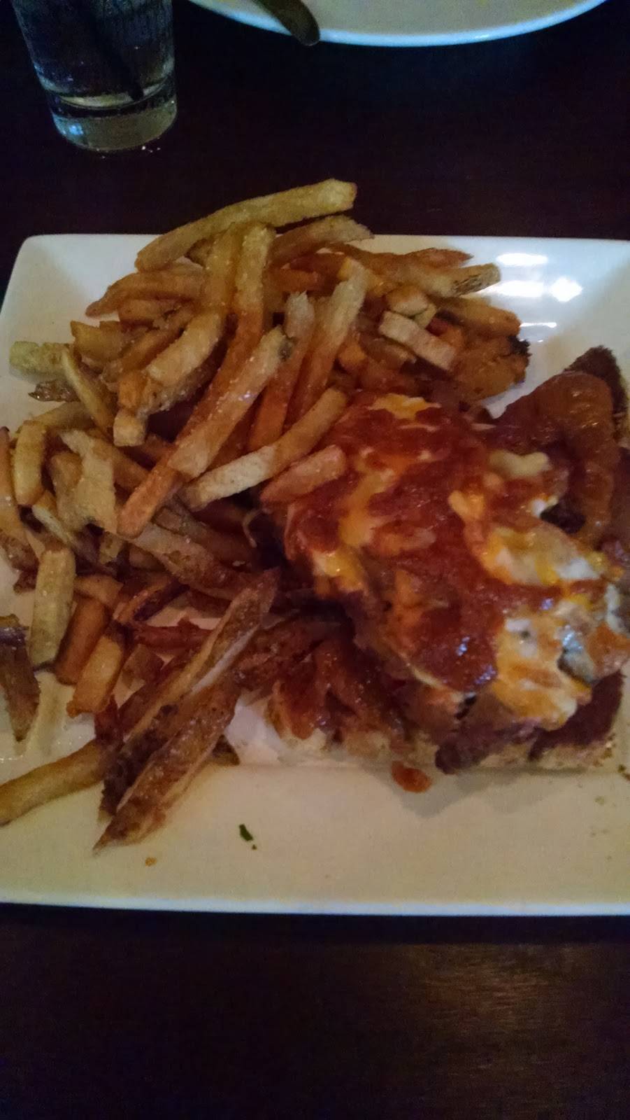 QuarterHouse Tavern | night club | 801 S Decker Ave, Baltimore, MD 21224, USA | 6672125888 OR +1 667-212-5888