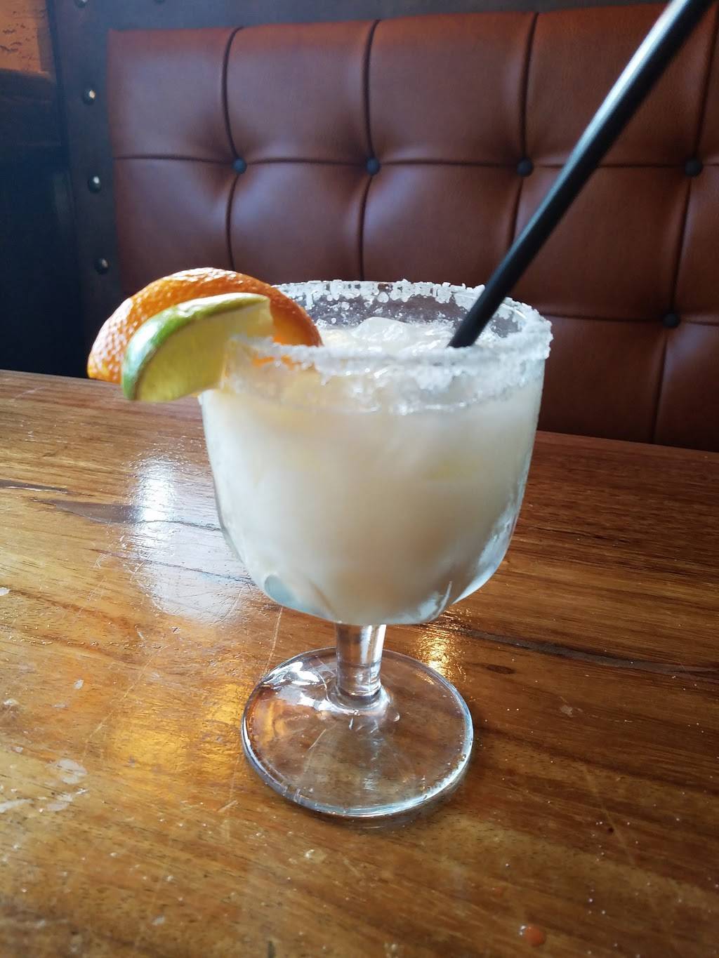 Plaza Azteca | restaurant | PLAZA AZTECA, 552 Broadway, Methuen, MA 01844, USA | 9787940908 OR +1 978-794-0908