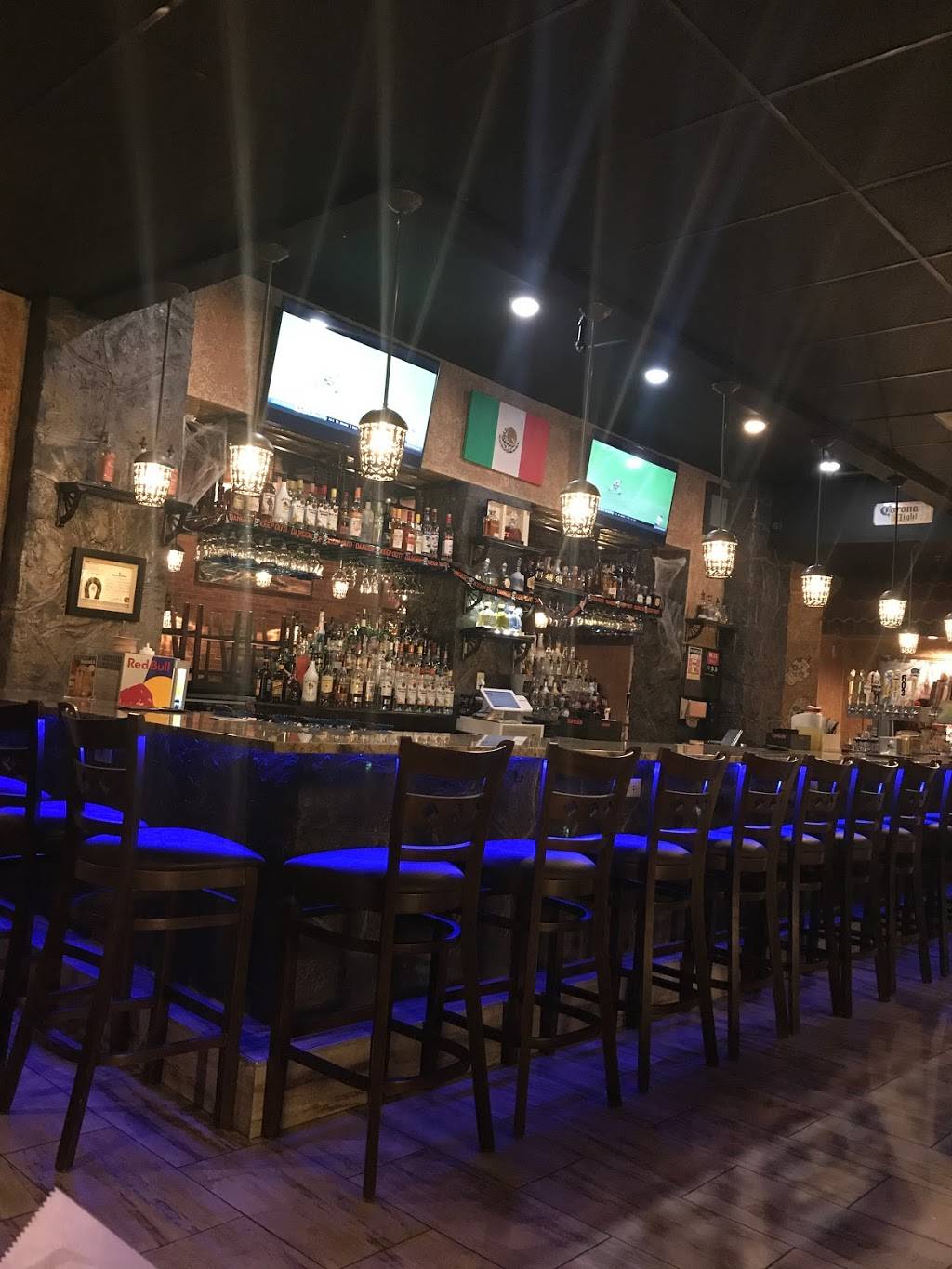 La Carreta | restaurant | 172 Hanover St, Portsmouth, NH 03801, USA | 6034278319 OR +1 603-427-8319