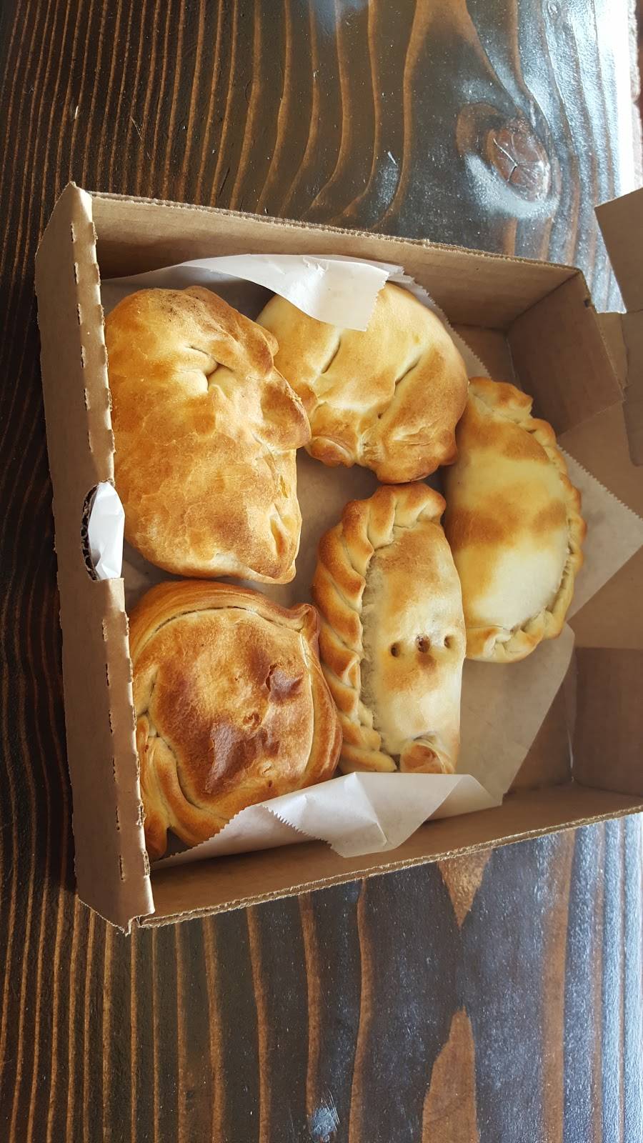 World Empanadas | restaurant | 1206 W Magnolia Blvd, Burbank, CA 91506, USA | 8185614999 OR +1 818-561-4999