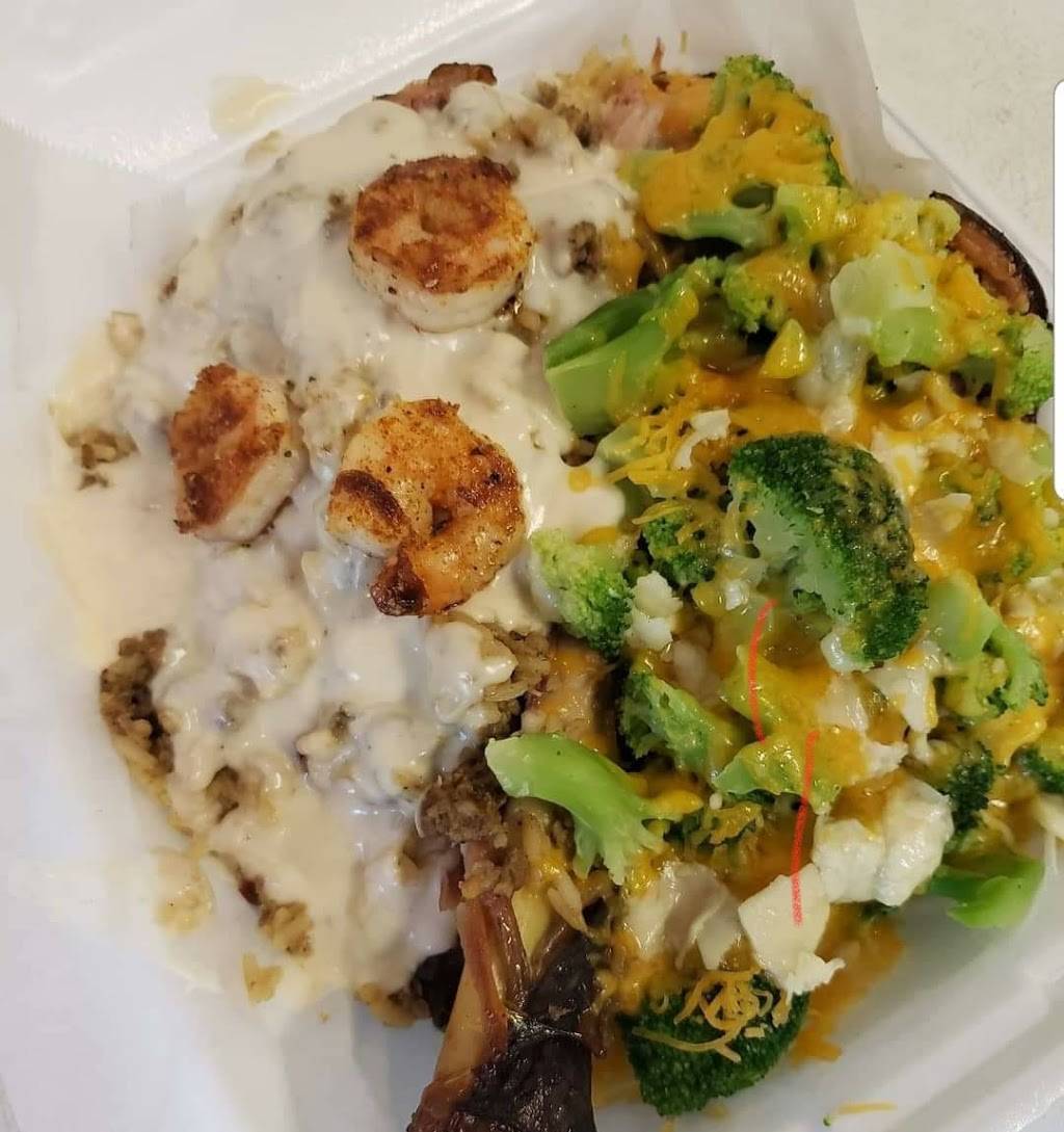 Just OoWeez BBQ, Daiquiris & More | restaurant | 1820 S Tyler St, Gladewater, TX 75647, USA | 9038441555 OR +1 903-844-1555