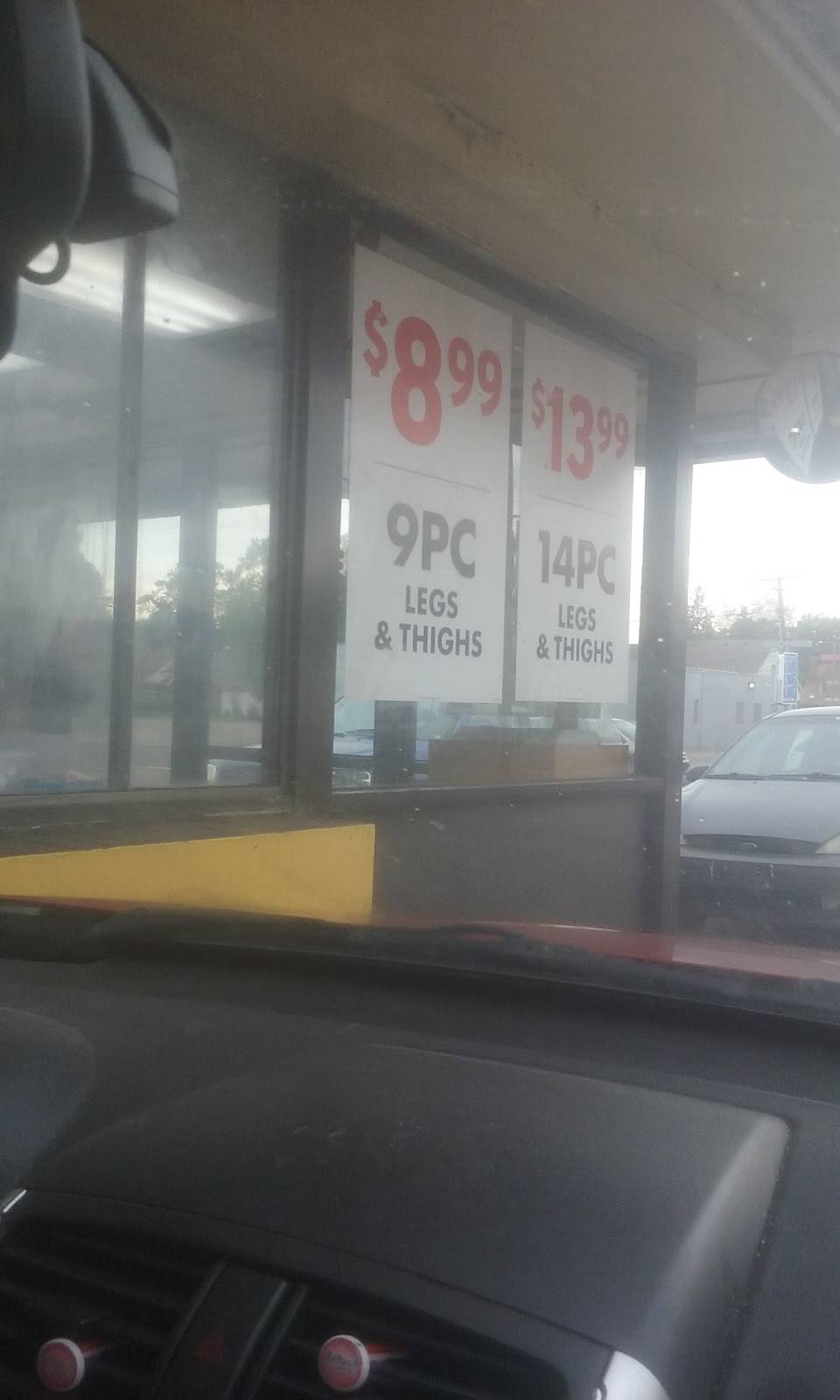 Churchs Chicken | restaurant | 13531 Fenkell Ave, Detroit, MI 48227, USA | 3138347869 OR +1 313-834-7869