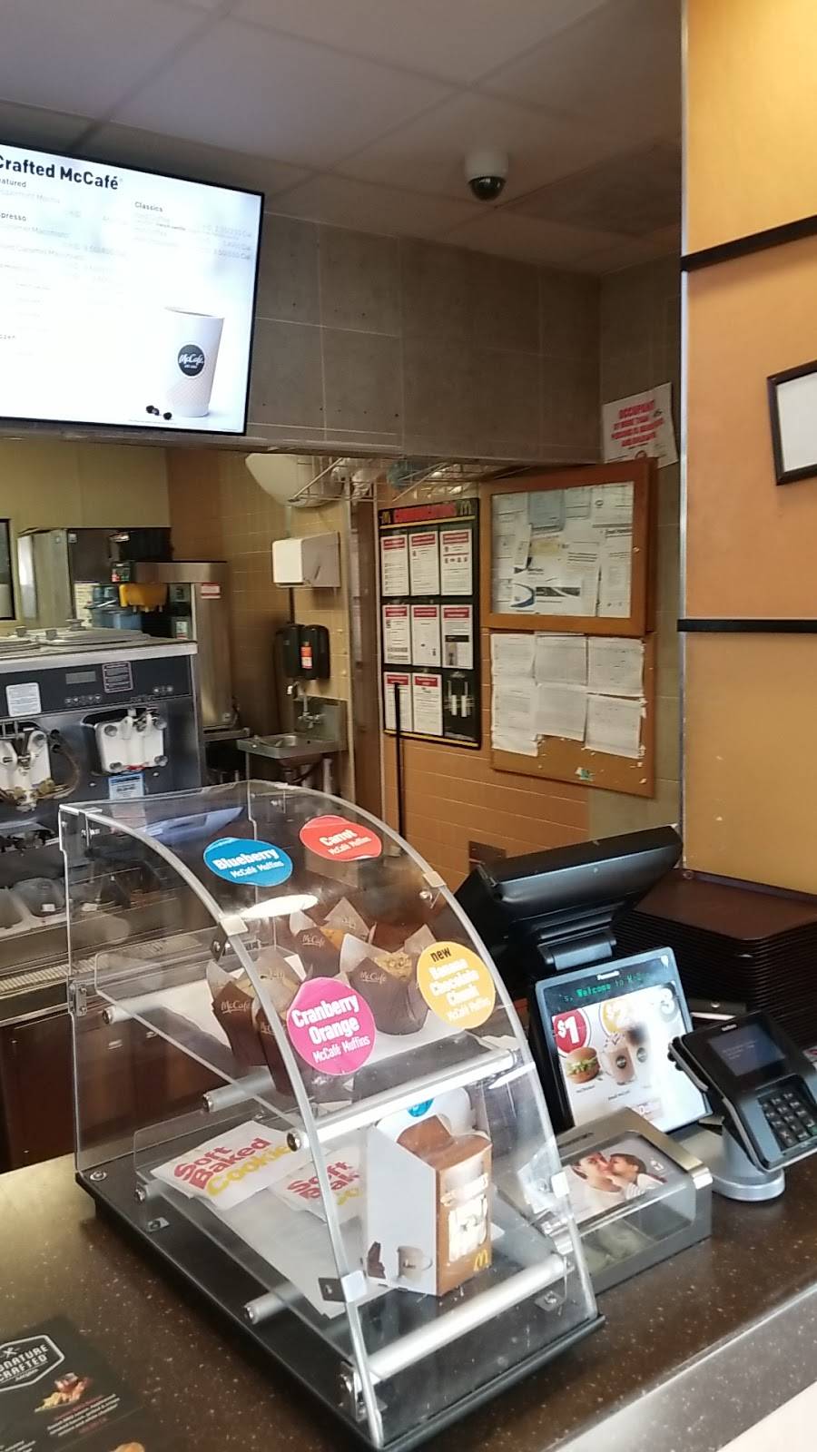 McDonalds | cafe | 8321 S Ashland Ave, Chicago, IL 60620, USA | 7737792888 OR +1 773-779-2888