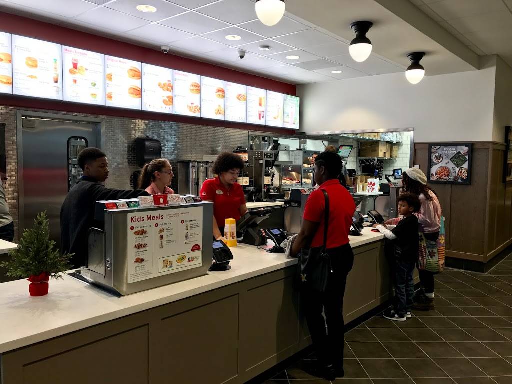 Chick-fil-A | restaurant | 2013 Lynnhaven Pkwy, Virginia Beach, VA 23456, USA | 7574714495 OR +1 757-471-4495