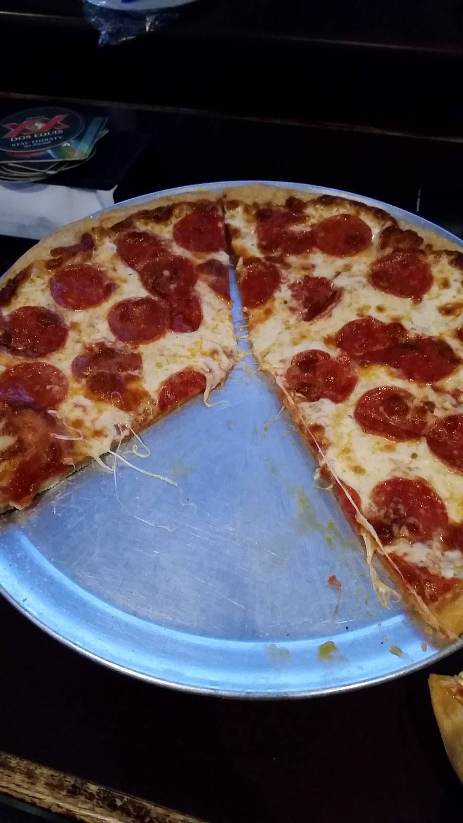 Grand Oaks | Restaurant & Sports Lounge | night club | 3701 Grand Ave, Oakland, CA 94610, USA | 5104515253 OR +1 510-451-5253