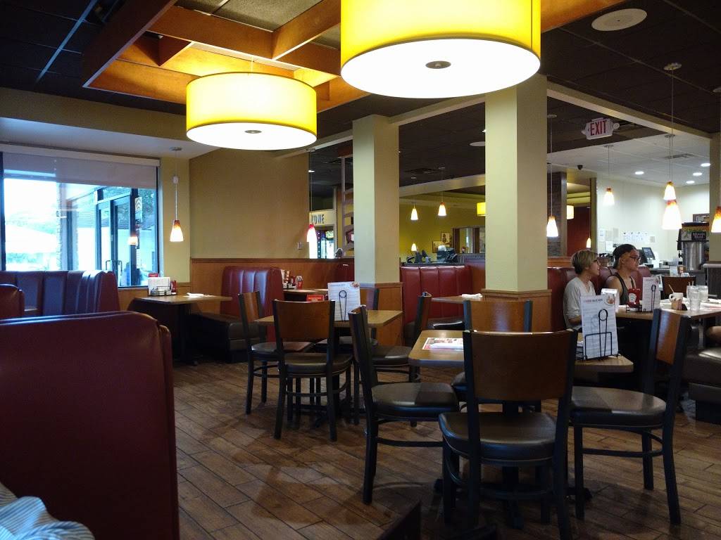 Dennys | restaurant | 351 E Main St, Apopka, FL 32703, USA | 4077032738 OR +1 407-703-2738
