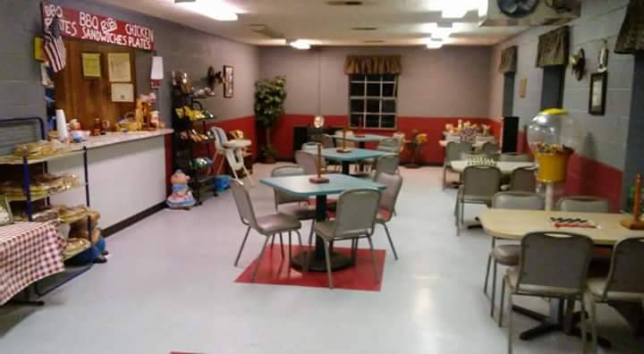 Silers Old Time BBQ | restaurant | 6060 TN-100, Henderson, TN 38340, USA | 7319892242 OR +1 731-989-2242