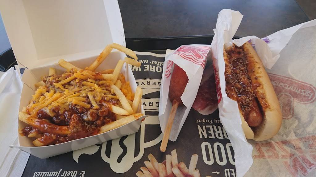 Wienerschnitzel | restaurant | 1760 S Rainbow Blvd, Las Vegas, NV 89102, USA | 7028773314 OR +1 702-877-3314