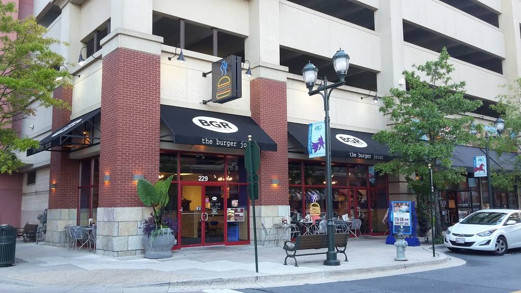 BGR The Burger Joint | restaurant | 229 Boardwalk Pl, Gaithersburg, MD 20878, USA | 3015697086 OR +1 301-569-7086