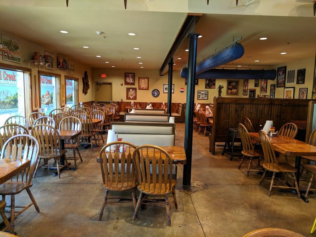 Fall Creek Steak & Catfish House | restaurant | 997 MO-165, Branson, MO 65616, USA | 4173365060 OR +1 417-336-5060