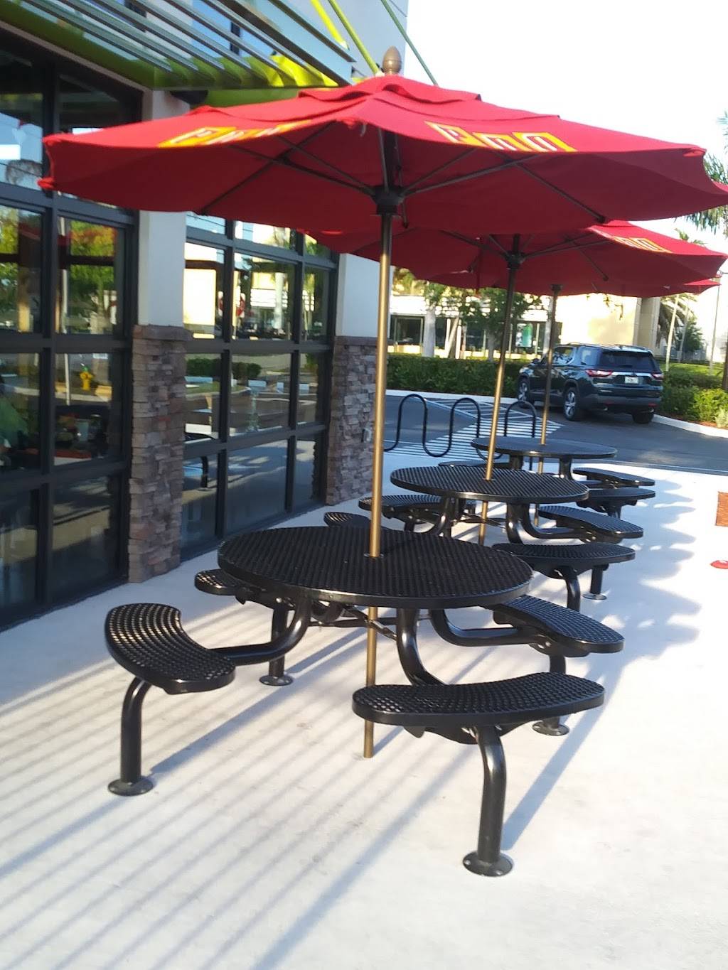 PDQ Restaurant | restaurant | 3333 W Hillsboro Blvd, Deerfield Beach, FL 33442, USA | 9542136063 OR +1 954-213-6063