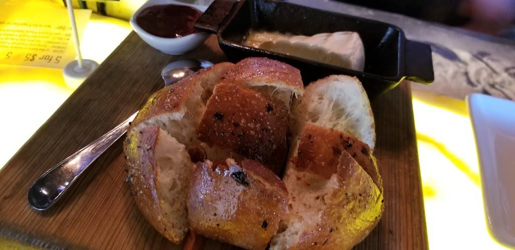 Ember | restaurant | 70 Retreat Village, St Simons, GA 31522, USA | 9124349384 OR +1 912-434-9384