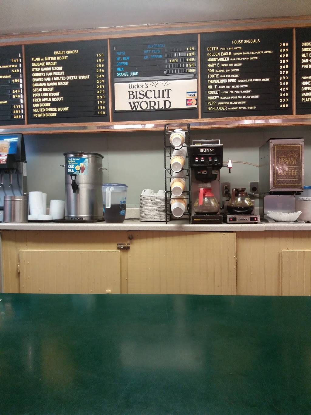 Tudors Biscuit World | restaurant | 422 29th St, Huntington, WV 25702, USA | 3045222787 OR +1 304-522-2787