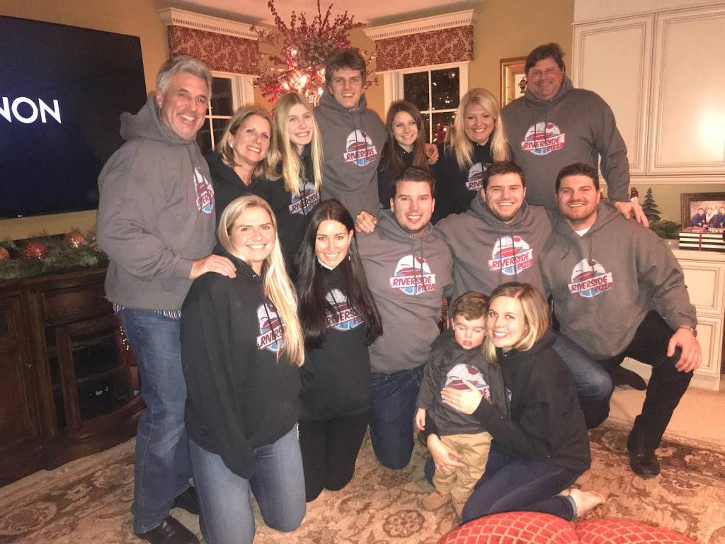 Riverside Pizza | restaurant | 9310 Mcgregor Rd, Pinckney, MI 48169, USA | 7344260800 OR +1 734-426-0800