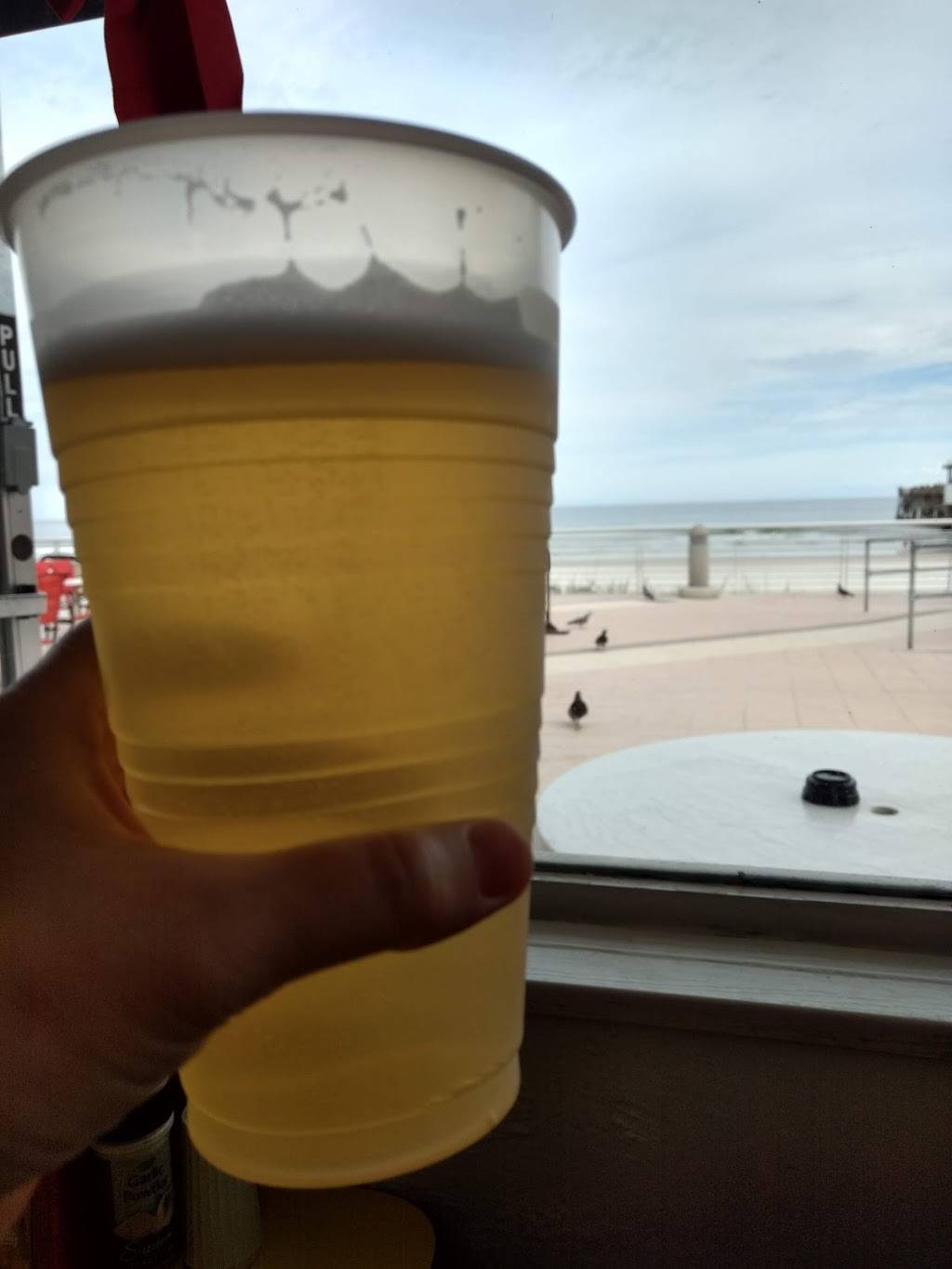 Pizza King | restaurant | 4270 1, Boardwalk, Daytona Beach, FL 32118, USA | 3862531221 OR +1 386-253-1221