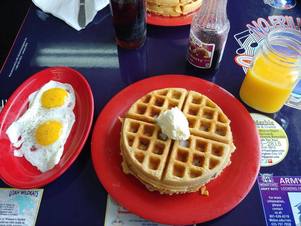 No Frills Diner | restaurant | 449 W 12th St, Ogden, UT 84404, USA | 8013936090 OR +1 801-393-6090