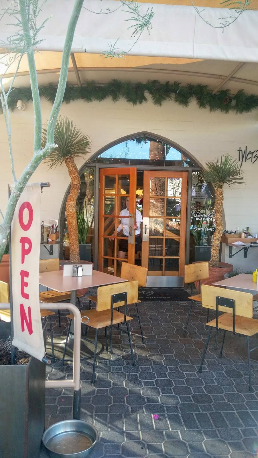 Tylers Burgers | restaurant | 6603, 149 S Indian Canyon Dr, Palm Springs, CA 92262, USA | 7603252990 OR +1 760-325-2990