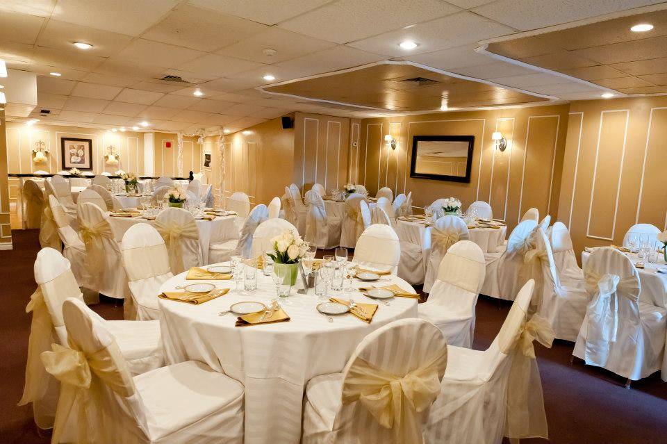 Le Cordon | restaurant | 150 Rue Notre-Dame Ouest, Lachine, QC H8R 1H1, Canada | 5143635555 OR +1 514-363-5555