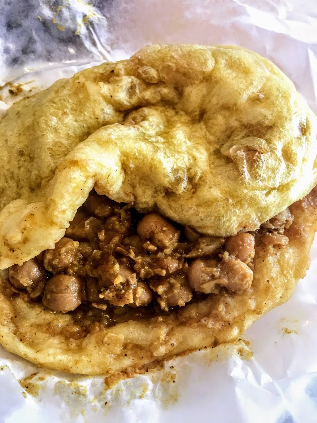 Bobby Bs Roti Shop | restaurant | 1176 Fairfield Ave, Bridgeport, CT 06605, USA | 2035405937 OR +1 203-540-5937