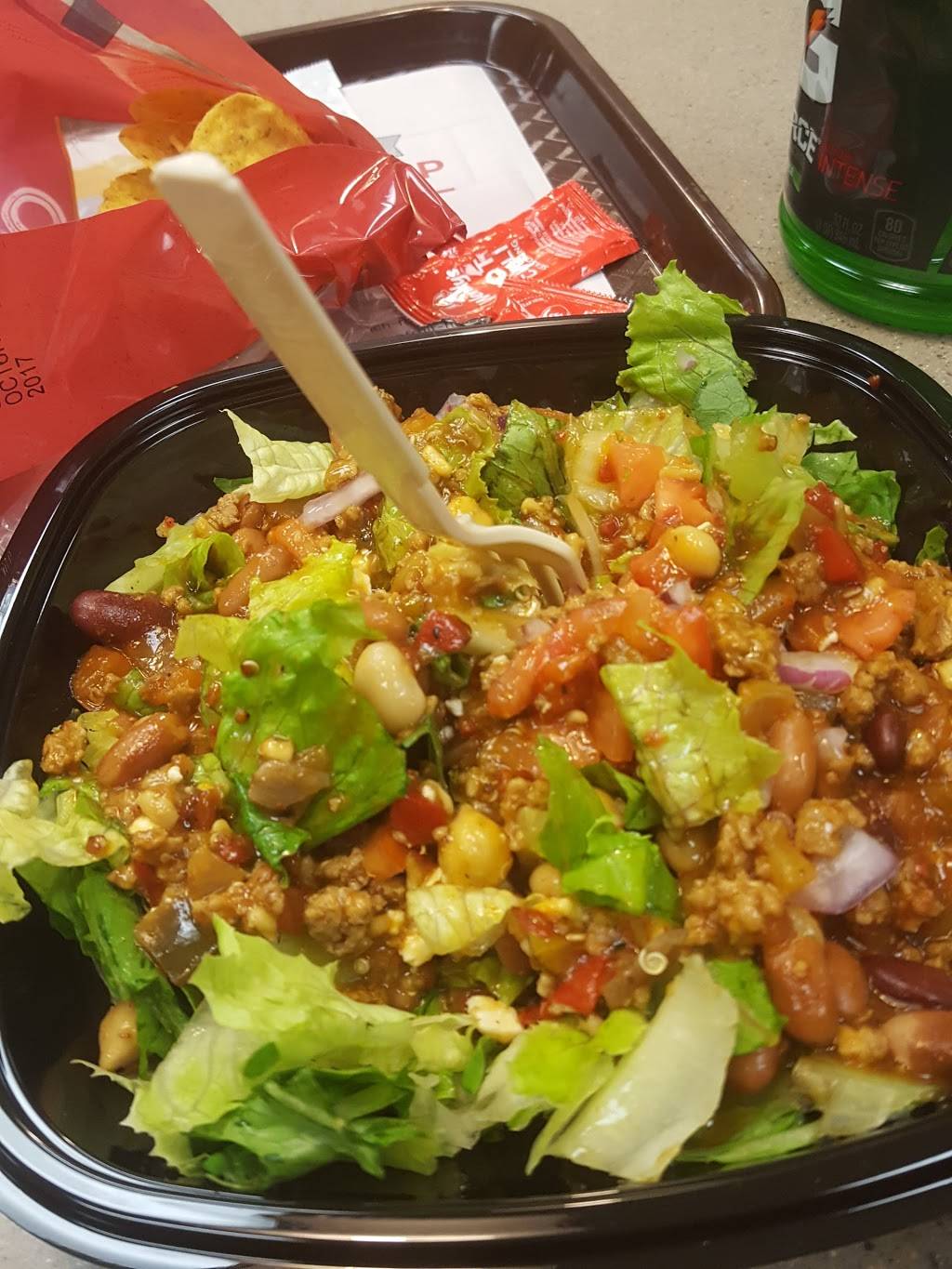 Wendys | restaurant | 1871 Golf Rd, Schaumburg, IL 60194, USA | 8478854563 OR +1 847-885-4563