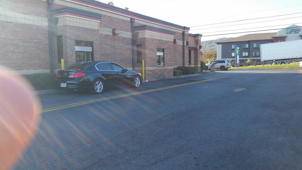 Wendys | restaurant | 400 Old Franklin Turnpike Suite 125, Rocky Mount, VA 24151, USA | 5404895004 OR +1 540-489-5004