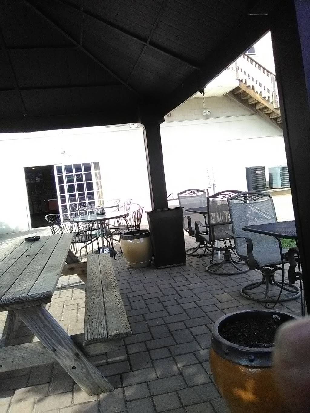 Applejack 2 Sports Bar & Grill | restaurant | 60 Carr Ave, Keansburg, NJ 07734, USA | 7324953010 OR +1 732-495-3010