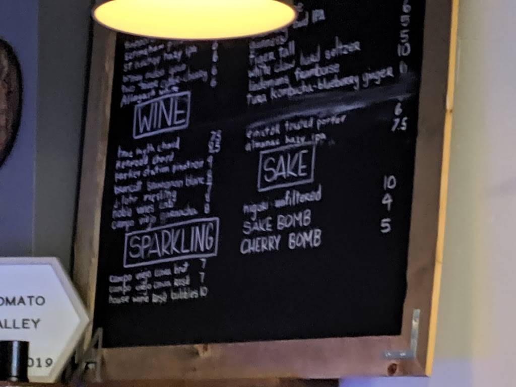 Tomato Alley Free House | restaurant | 2020 16th St, Sacramento, CA 95818, USA | 9162284880 OR +1 916-228-4880