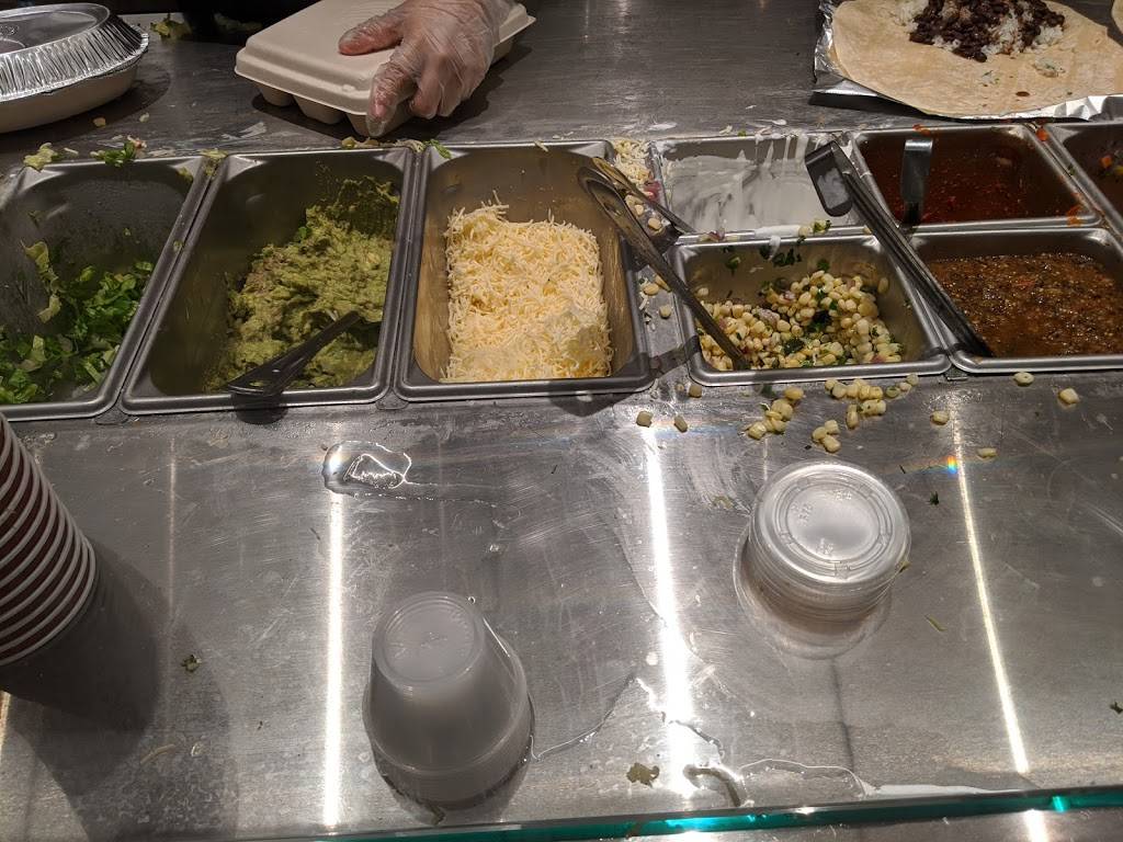 Chipotle Mexican Grill | restaurant | 125 US-80 E, STE 200, Mesquite, TX 75150, USA | 2144538260 OR +1 214-453-8260