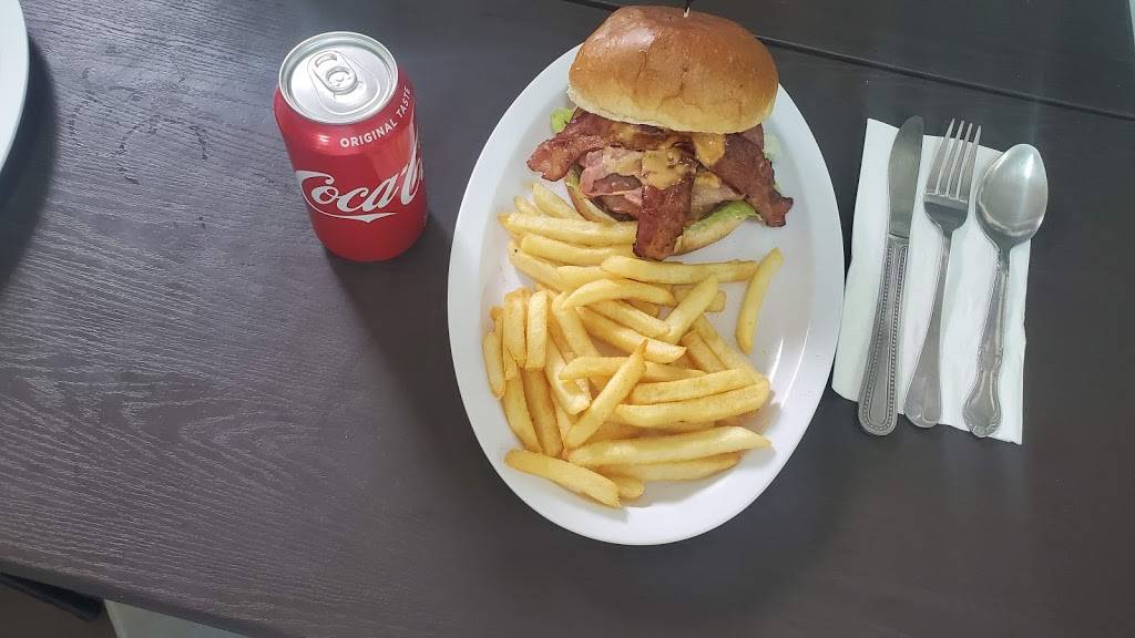 Joes Diner House | restaurant | 10417 S Prairie Ave, Inglewood, CA 90303, USA | 4247025559 OR +1 424-702-5559