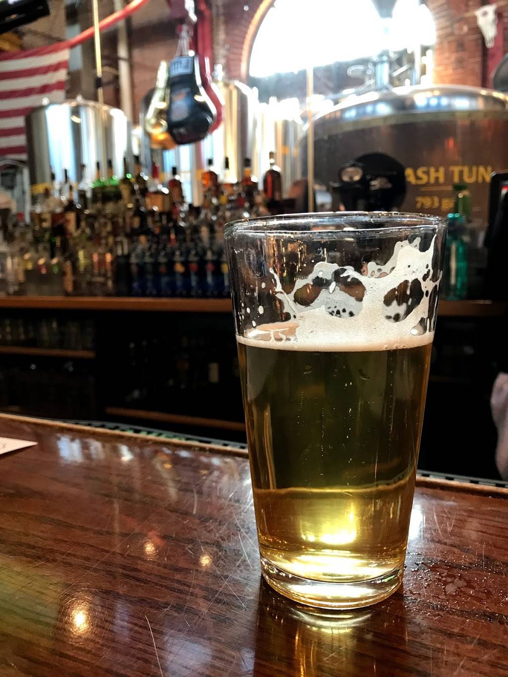 Willoughby Brewing Company | night club | 4057 Erie St, Willoughby, OH 44094, USA | 4409750202 OR +1 440-975-0202