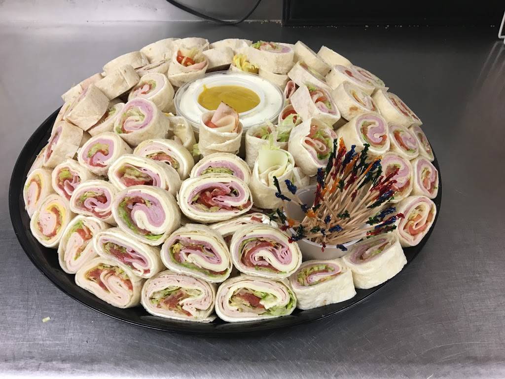 Mikes Deli & Pizza | restaurant | 1316, 135 Union St, Montgomery, NY 12549, USA | 8454575411 OR +1 845-457-5411