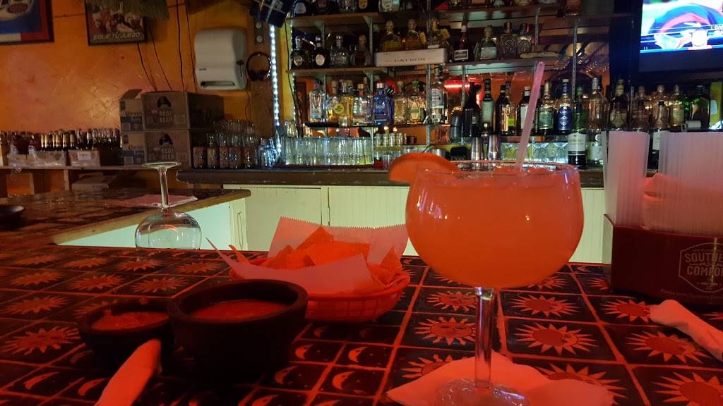 El Azteca Mexican Restaurant | restaurant | 201 W Northland Ave # D, Appleton, WI 54911, USA | 9209960983 OR +1 920-996-0983