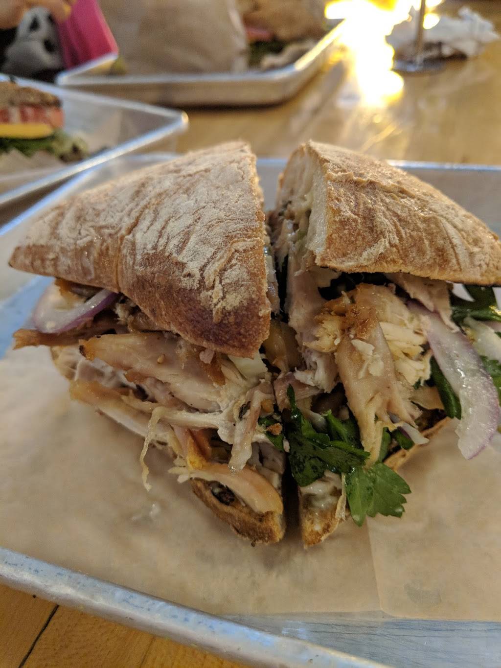 Lincoln Station | cafe | 409 Lincoln Pl, Brooklyn, NY 11238, USA | 7183992211 OR +1 718-399-2211