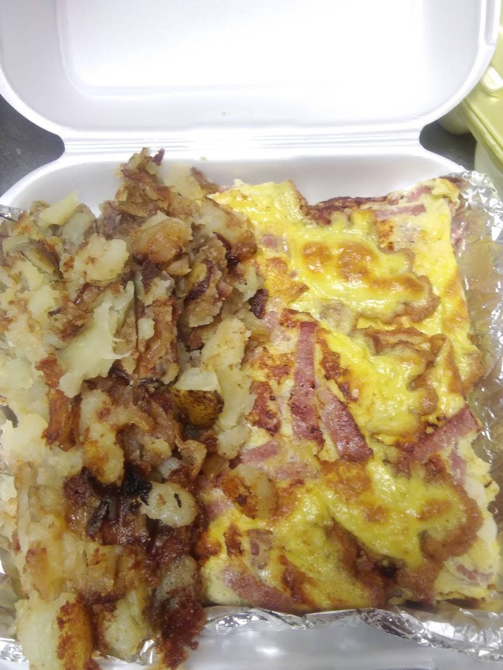 Tony Boys | restaurant | 706 E Baltimore Ave, Lansdowne, PA 19050, USA | 6106269600 OR +1 610-626-9600